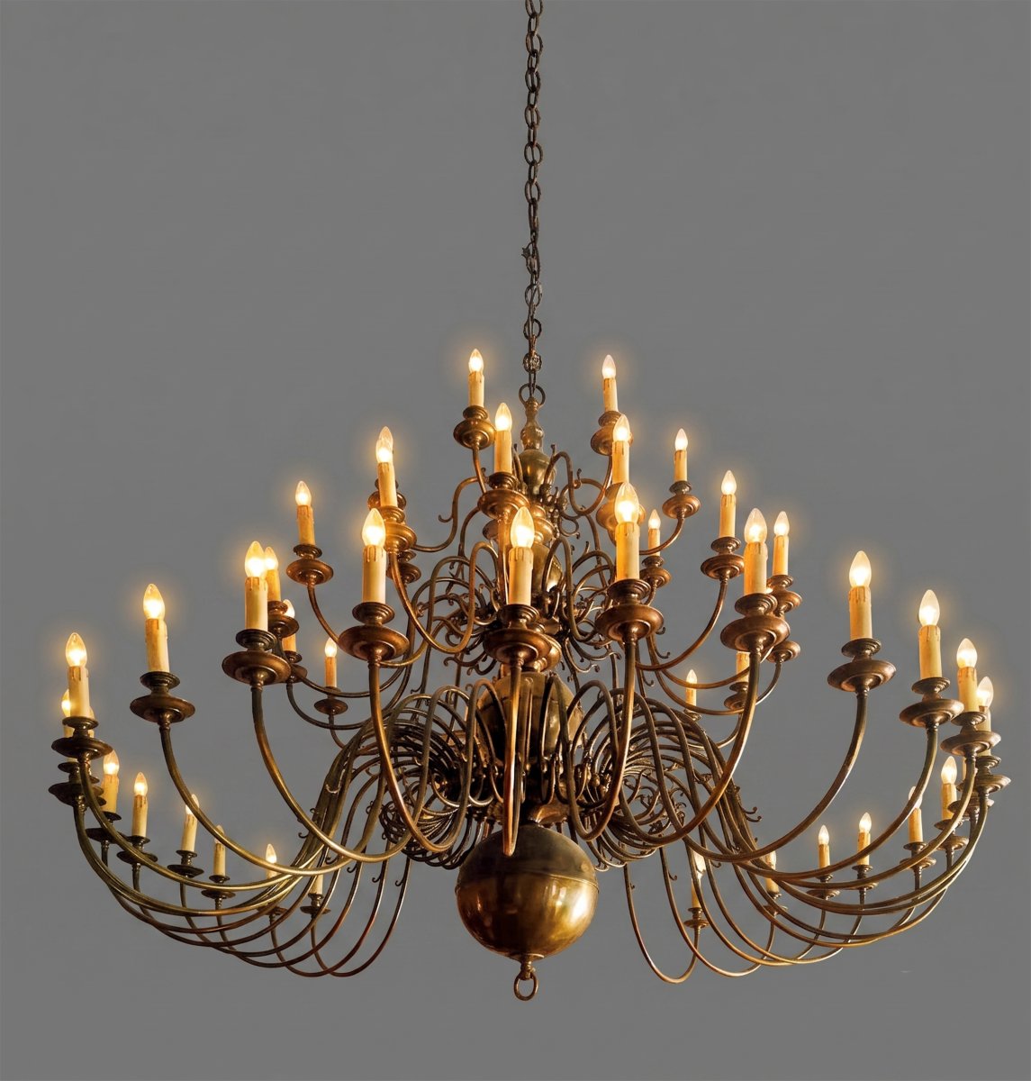 Lampadario da salone in ottone, 56 Luci, Epoca Anni '30/'40