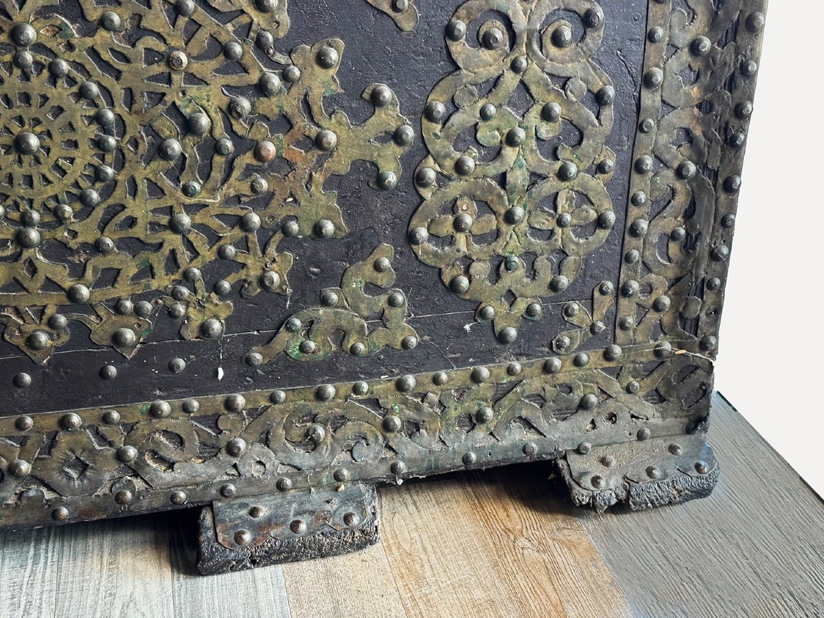 Baule forziere, in legno con inserti, Epoca '800-photo-3
