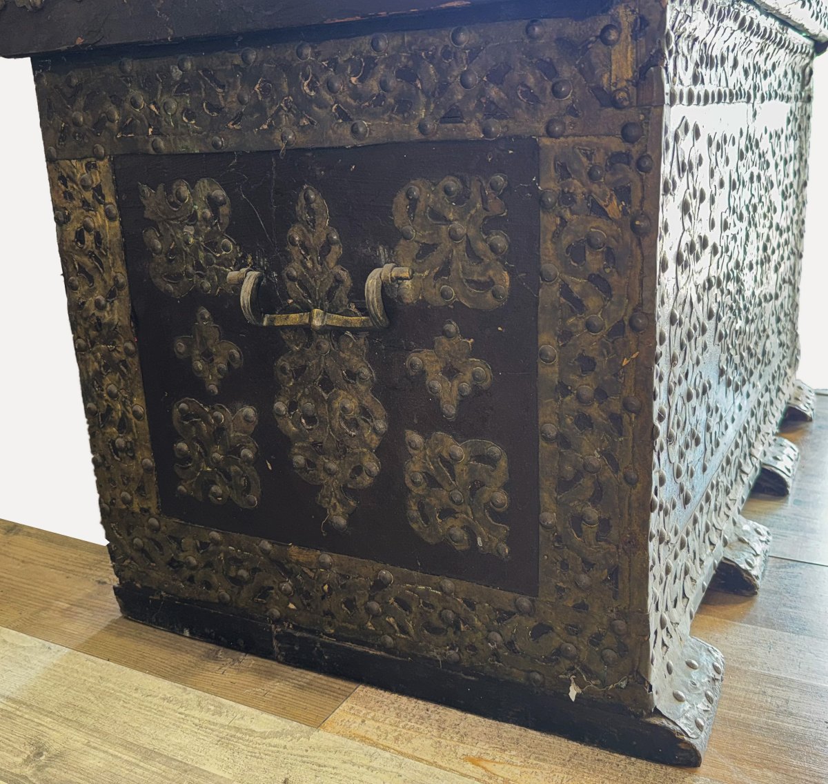Baule forziere, in legno con inserti, Epoca '800-photo-7