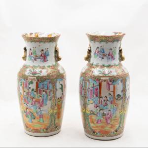 Coppia di Vasi cinese Canton famille-rose, XIX/XX secolo