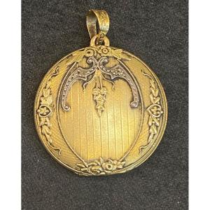 Cassolette Photo Holder Pendant