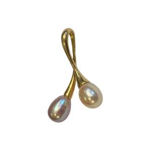 Pearl Loop Pendant