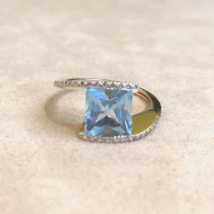 Topaz And Diamond Ring