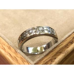 Two-line Diamond Ring