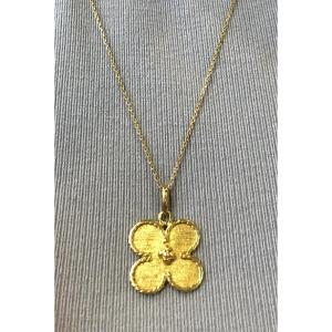 Clover Pendant