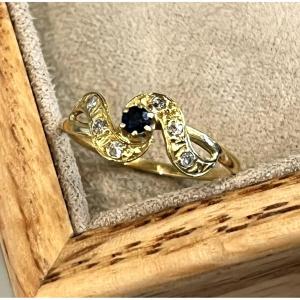 Wave Ring With Sapphire And Diamonds 