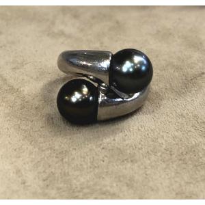 "toi Et Moi" Ring With Grey Pearls