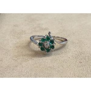 Emerald And Diamond Ring 