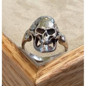 Skull Ring