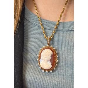 Chalcedony Cameo Pendant