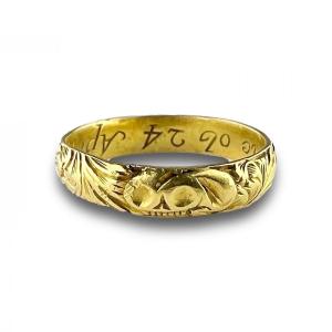 Finely Engraved Gold Memento Mori Ring.   english, 17th Century.