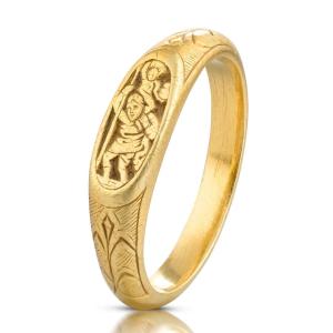 Iconographic Gold Ring Engraved With Saint Christopher. English, 15th Century.