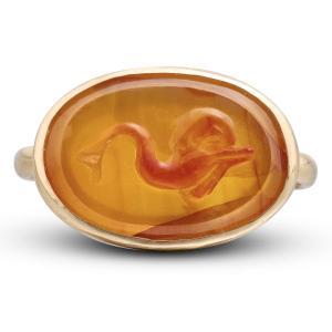 Gold Ring With A Cameo Of A Dolphin. Cameo, 16th Century; Modern Gold Ring Mount