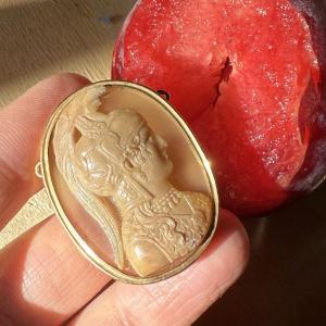 Gold Mounted Sardonyx Cameo Of The Greek Goddess Athena. Italy, 18th Century.