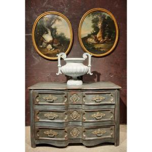 18th Century Crossbow Facade Chest Of Drawers In Patinated Solid Mahogany