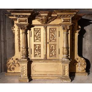 Early 19th Century Carved And Gilded Wooden Tabernacle 