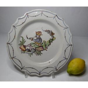 Faience From The North Beautiful Plate From The Eighteenth Period