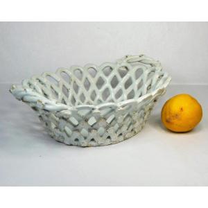 Trash In White Earthenware From The Eighteenth Century