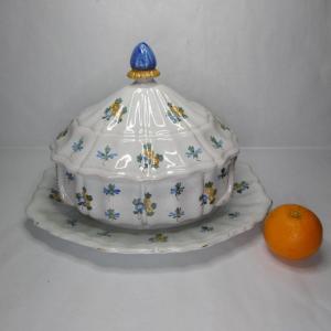 Sassuolo Vegetable Dish Period Late Eighteenth Century