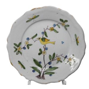 Saint Omer Plate With Hummingbird From The 18th Century