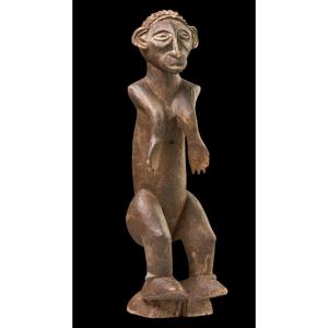 African Wooden Statue From The 'holo' Tribe Of The Congo - Africa - Early 20th Century