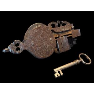 Wrought Iron Engraved Lock/bolt With Key - European - 17th Century