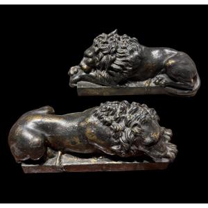 A Pair Of Cast Iron Lions, 'grand Tour Souvenir' - Italy - 19th Century