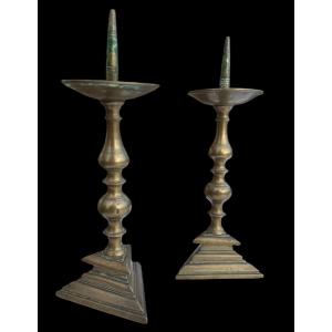 Pair Of Bronze Candlesticks/candle Holders - Italy - 17th Century