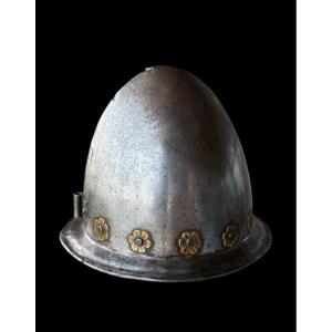 Wrought Iron Cabasette Helmet With Brass Rosettes - Italy/france - 16th Century