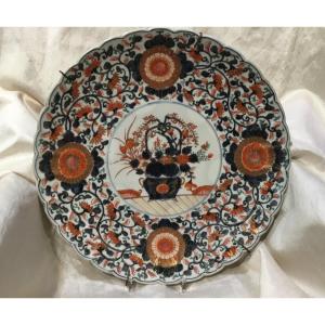 Japon XIXe - Très Grand Plat Imari Décor Coupe De Fleurs