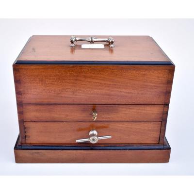 Vanel Diffusion Cigar Cabinet - Paris