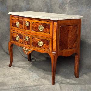 18th Century Curved Chest Of Drawers With Inlaid White And Grey Veined Marble Top