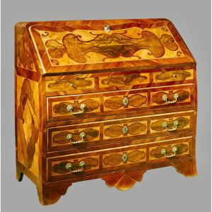 18th Century Secretary Chest Of Drawers With Curved Front, Inlaid With Walnut And Plum Wood