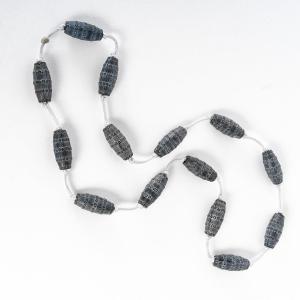 1920 René Lalique - Necklace Fleurettes Black Glass With White Patina