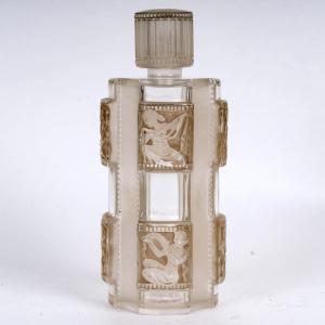 1942 René Lalique - Perfume Bottle Helene Glass With Sepia Patina