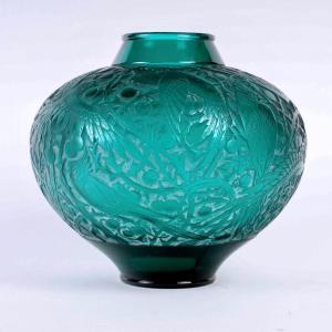 1924 René Lalique - Vase Aras Teal Green Glass With White Patina