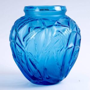 Lalique France - Vase Sauterelles Grasshoppers Electric Blue Crystal - New