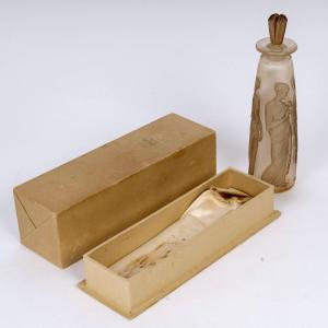 1910 René Lalique - Perfume Bottle Amber Antique Glass With Sepia Patina For Coty