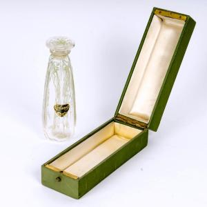 1909 René Lalique - Perfume Bottle Cyclamen Glass With Green Patina For Coty