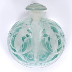 1912 René Lalique - Perfume Bottle Naiades Mermaids Glass With Green Patina
