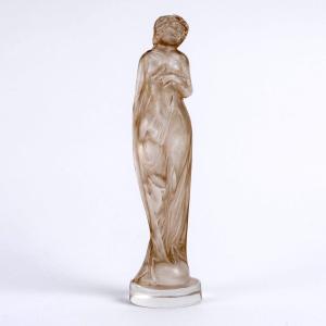 1912 René Lalique - Statuette Moyenne Voilee Glass With Sepia Patina