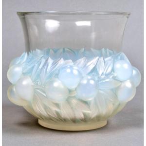 1930 René Lalique - Vase Prunes Opalescent Glass With Blue Patina