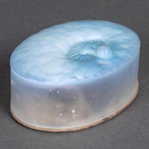 1927 René Lalique - Box Corail Rouge Perle Noire Opalescent Glass For Forvil