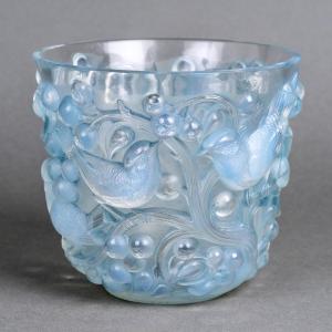 1927 René Lalique - Vase Avallon Opalescent Glass With Blue Patina