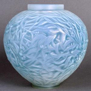 1920 René Lalique - Vase Gui Mistletoe Opalescent Glass With Blue Patina