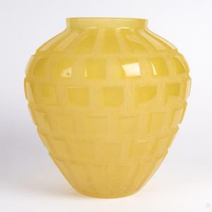 Daum - Vase Rythmes Yellow Crystal