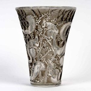 1934 René Lalique - Vase Senart Squirrels Glass With Grey Patina