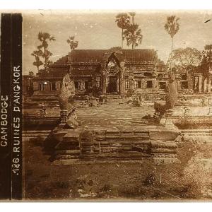 Rare Set Of 9 Stereoscopic Glass Plates – Indochina & Angkor – Late 19th Century