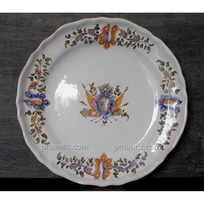 18th Plate In Moustiers Polychrome Decor For Flags - Expert Bonin