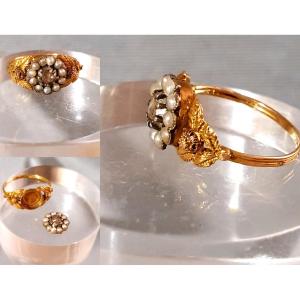 Secret Ring - Old - Circa 1830 - Yellow Gold - Sea Perls